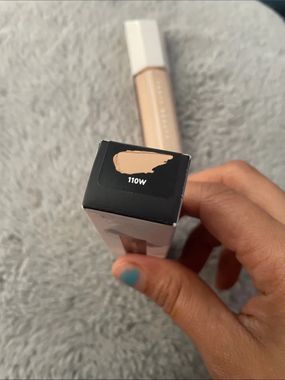 Fenty Beauty Concealer Wand in Light Beige / Cream